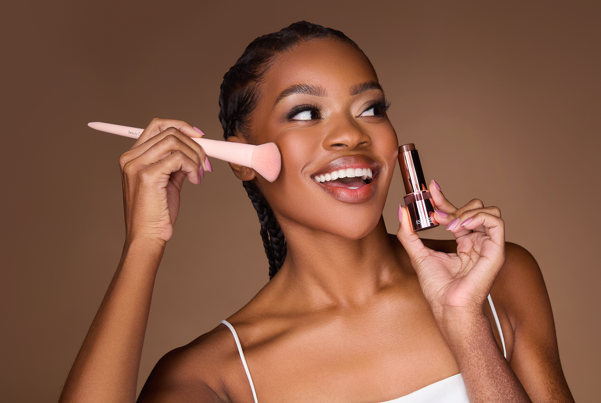 Flawless Stay Contour Sticks