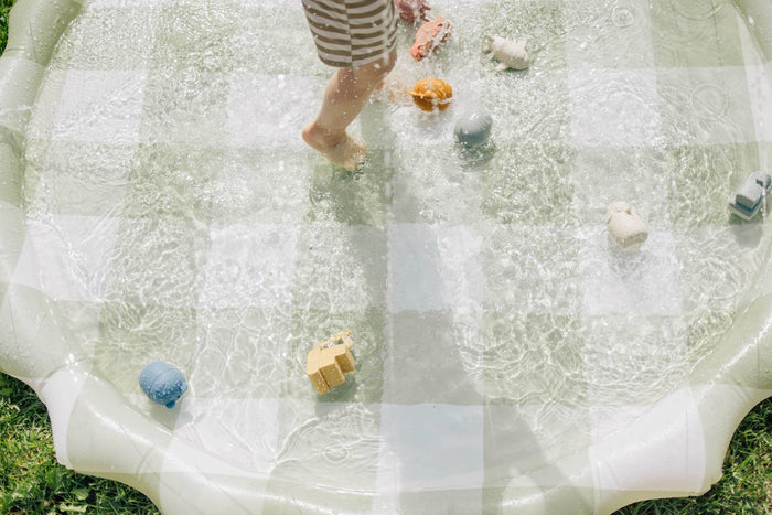 Green Gingham Splash Pad