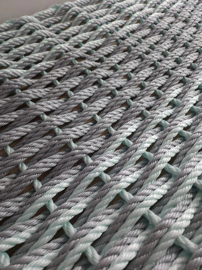 Large Doubleweave Light Gray and Seafoam Lobster Rope Mat