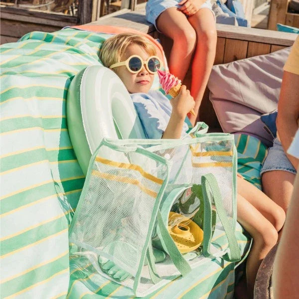 Quut Beach Set – Bucki, Raki & Magic Sand Shaper for Kids