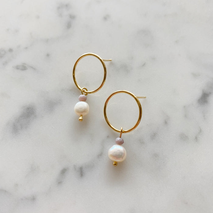 ~ Simply Elegant Everyday Pearl Earring - Gray